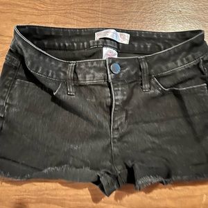 No Boundaries black denim shorts size 9